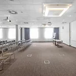 Novotel Centrum Hotel 4*