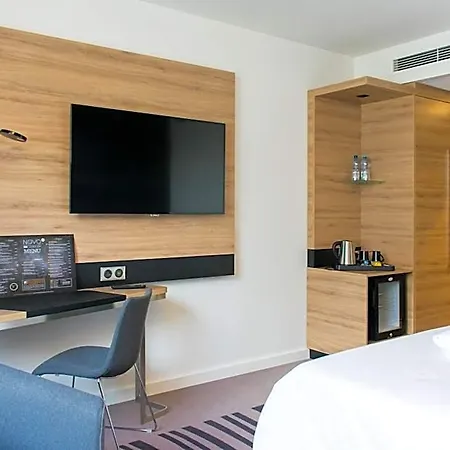 Отель Novotel Centrum 4*