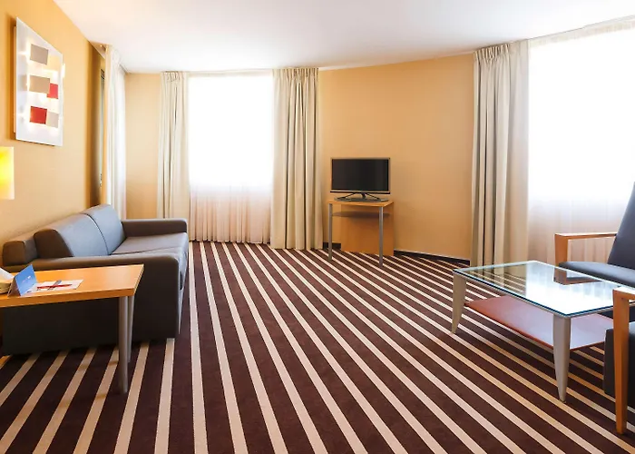 Отель Novotel Centrum