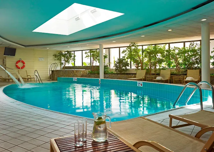 מלון Novotel Centrum 4*