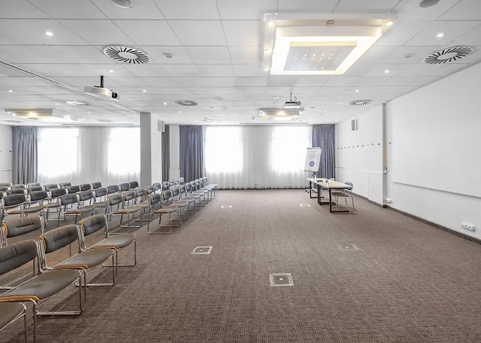 Novotel Centrum Отель 4*